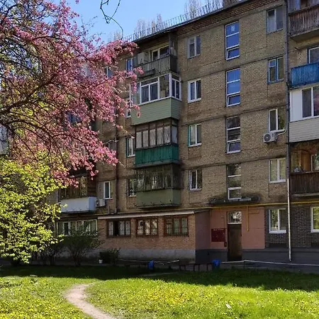 с большой верандой на белецкого возле Isida, шалимова, Cozy Flat On Beletskogo Street